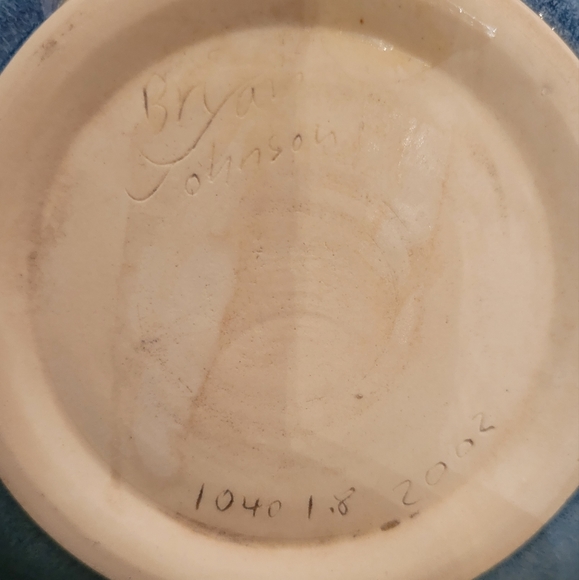 Handcrafted Fine Pottery Vase and Bowl. Signed and numbered. - Picture 5 of 6